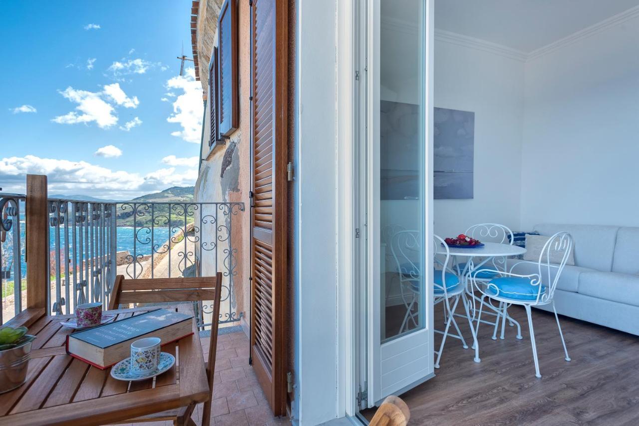 “Cielo E Mare”, Casetta Nel Cuore Del Borgo Antico / “Sky & Sea”, Charming In The Heart Of Old Village Castelsardo Exterior foto